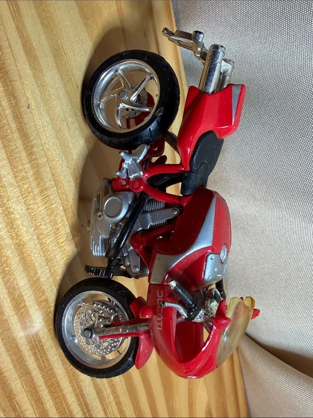 Lot of 9 Diecast Model Motorcycles 1:18 Maisto Ducati Honda Yamaha